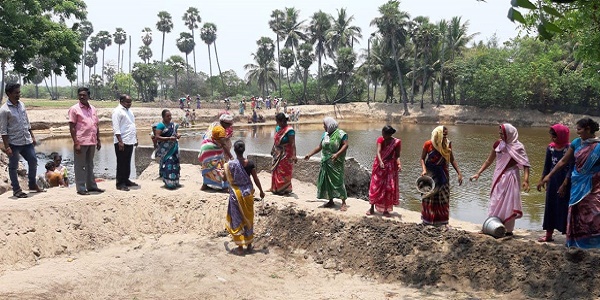கிள்ளையில் 100 நாள் திட்ட பணி – சேர்மேன், துணை சேர்மன் ஆய்வு!